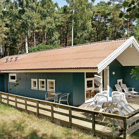 8 Person Holiday Home In Nex Vester Somarken Extérieur photo